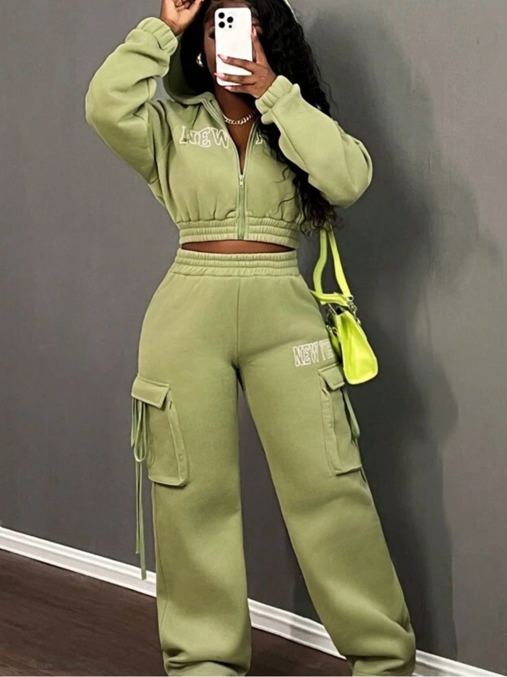 Cropped Zip Hoodie & Cargo Sweatpants Set - green